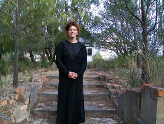 photograph of Elizabeth Barsham